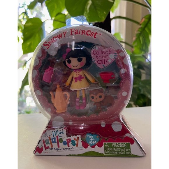 NEW Lalaloopsy Mini Doll Snowy Fairest/ Mittens Fluff 'N Stuff Snow Globe lot - Picture 4 of 4